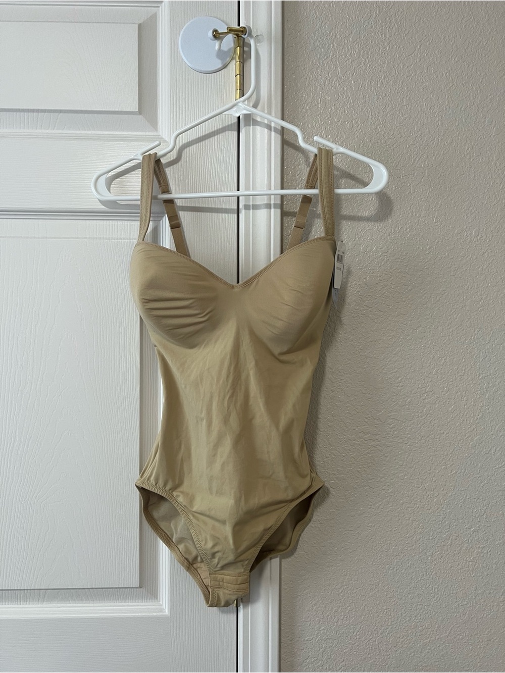 Le Mystere Renaissance Bodysuit Nude Shapewear 32E NWT Style LY975